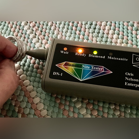 David Yurman Silver Diamond Ring - Picture 6 of 6